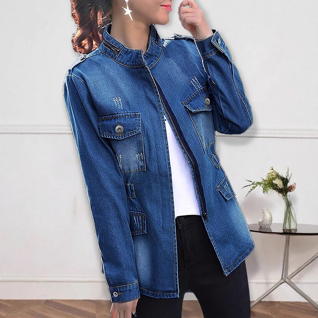Damen taillierte Denim-Jacke im Military-Style mit Stehkragen und Pattentaschen Drune