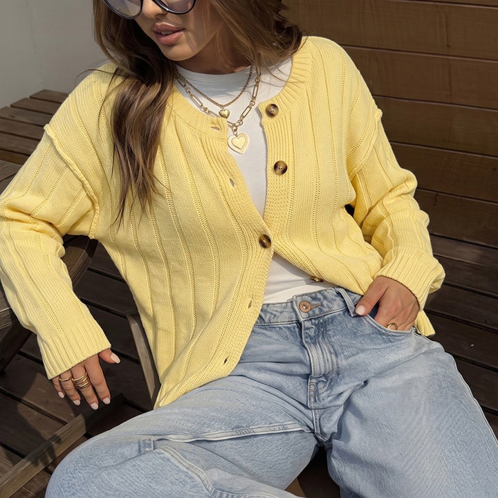 Damen Strickjacke mit Knopfdetails und feiner Rippstruktur Drune
