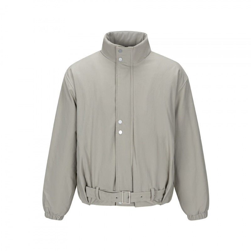 Herren Kurze technische Blousonjacke mit hohem Stehkragen, Taillengürtel und elastischen Bündchen Drune