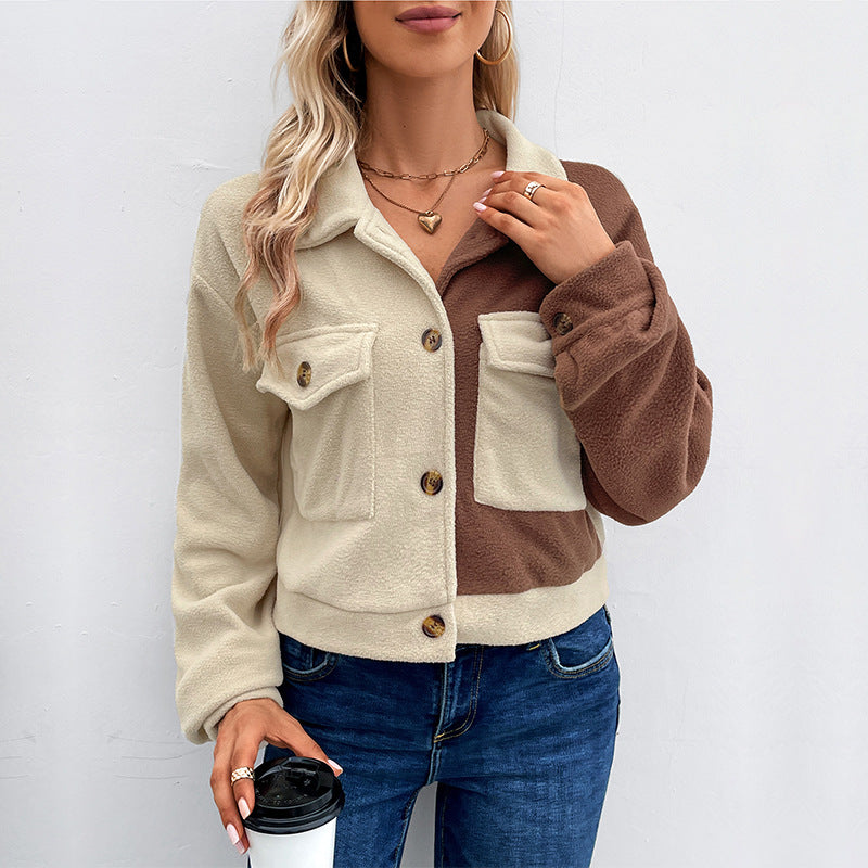 Damen Gekürzte Teddyjacke mit farbblockierten Ärmeln und Brusttaschen Drune