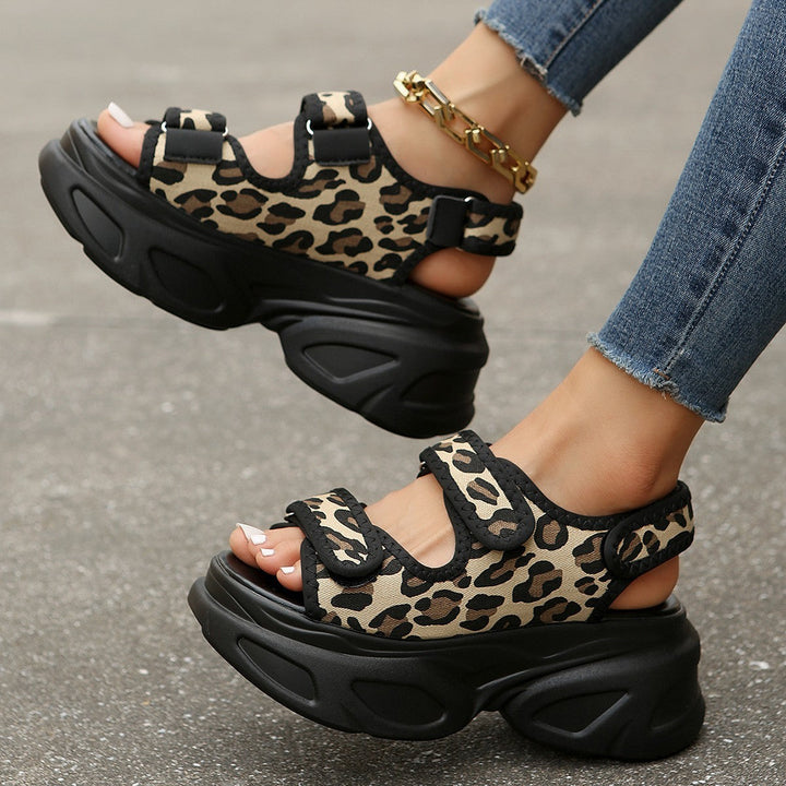 Damen Plateau-Sandalen mit verziertem Riemen und komfortabler Sohle Drune