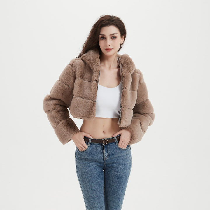 Damen Cropped Kunstpelzjacke mit horizontaler Panelstruktur und Reißverschluss Drune