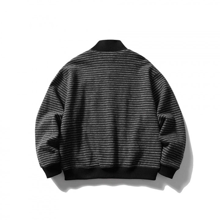 Unisex Kastenförmige Strickjacke im Blousonstil mit Stehkragen und Knopfleiste Drune