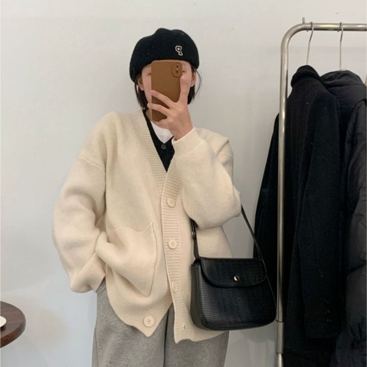 Damen kuschelige Strickjacke mit großen Taschen und durchgehendem Knopfverschluss Drune