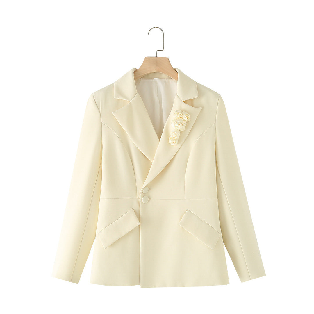 Damen nan taillierter Zweiknopf-Blazer mit Zierrosen am Revers und Pattentaschen Drune