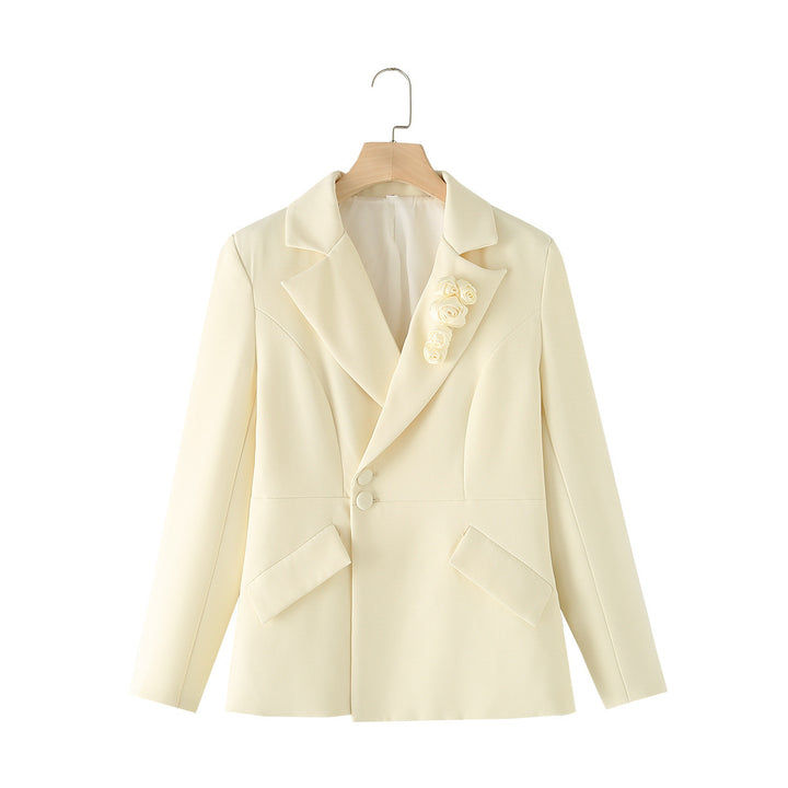 Damen nan taillierter Zweiknopf-Blazer mit Zierrosen am Revers und Pattentaschen Drune