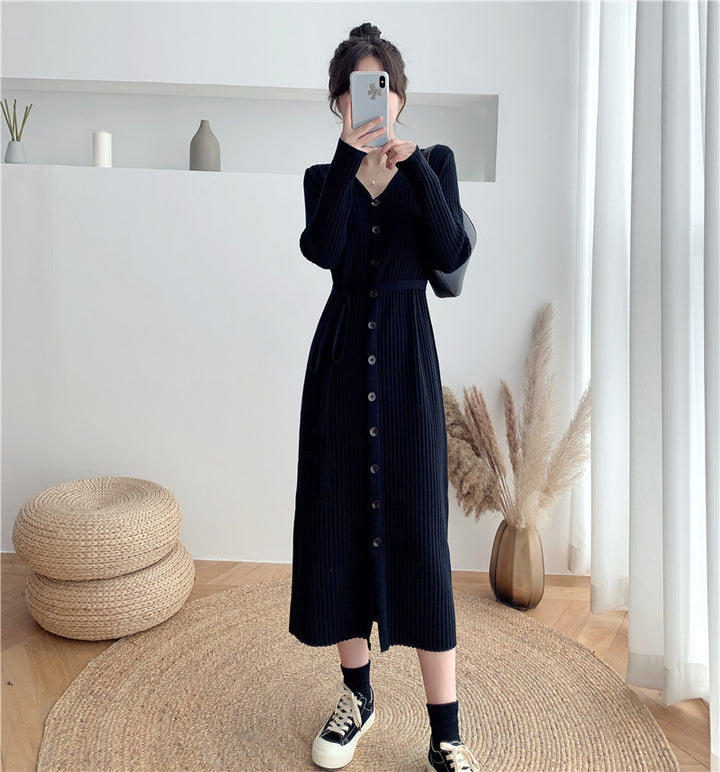Damen Strickkleid mit tiefem V-Ausschnitt und tailliertem Gürtel Drune