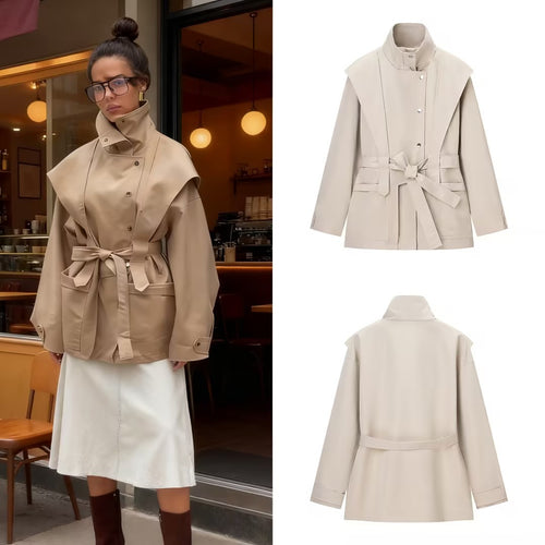 Damen Kurze Taillierte Regenjacke mit Cape‑Schulterdetail und Bindegürtel Drune