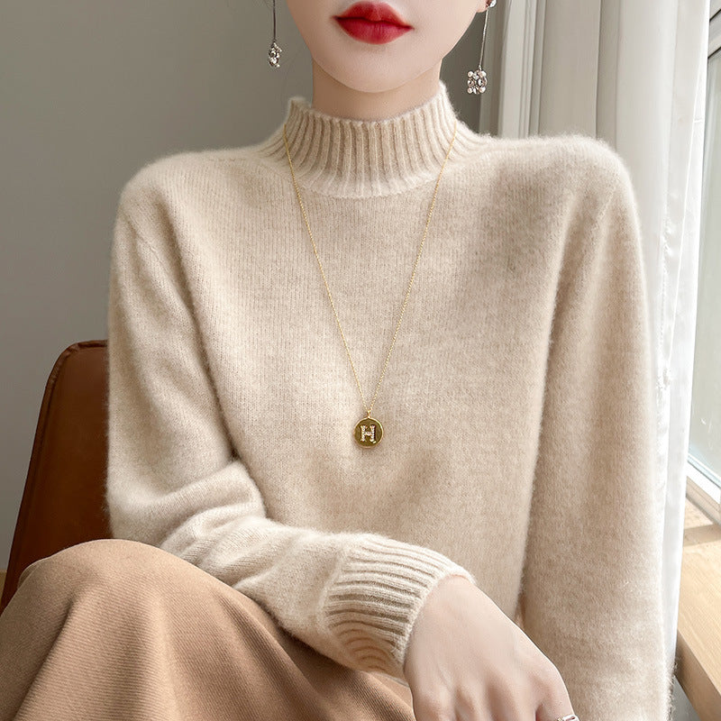 Damen Luxusweicher Midweight-Mockneckpullover aus Angora‑Optik mit feiner Rippe und entspannter Silhouette Drune