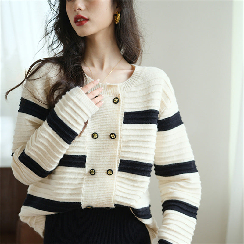 Damen Strickjacke mit dekorativen Knöpfen und gestreiftem Design Drune