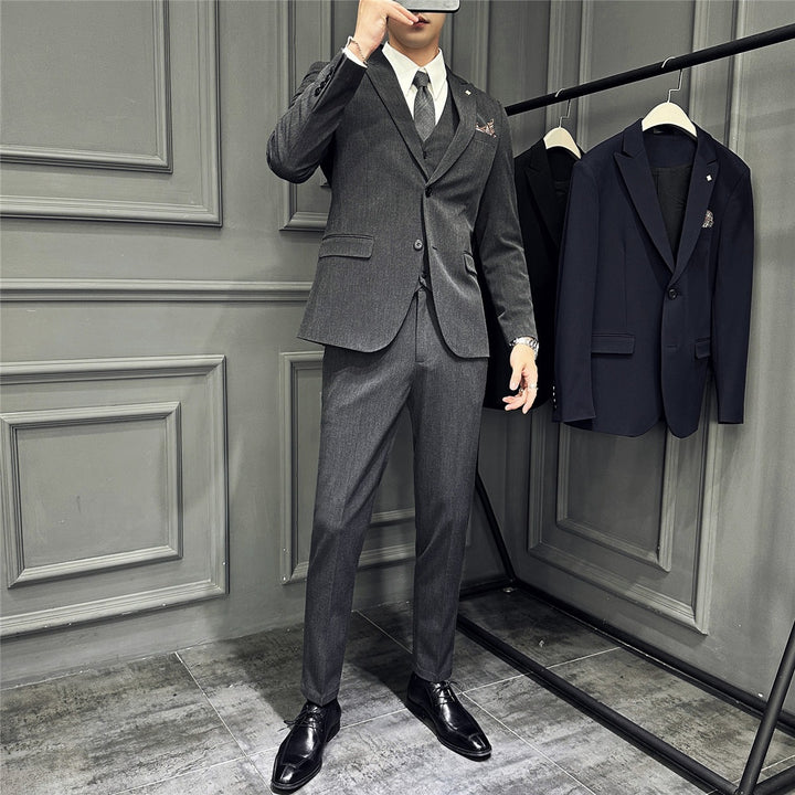 Herren Slim-Fit Businessanzug mit Weste, schmalem Revers und feiner Struktur Drune