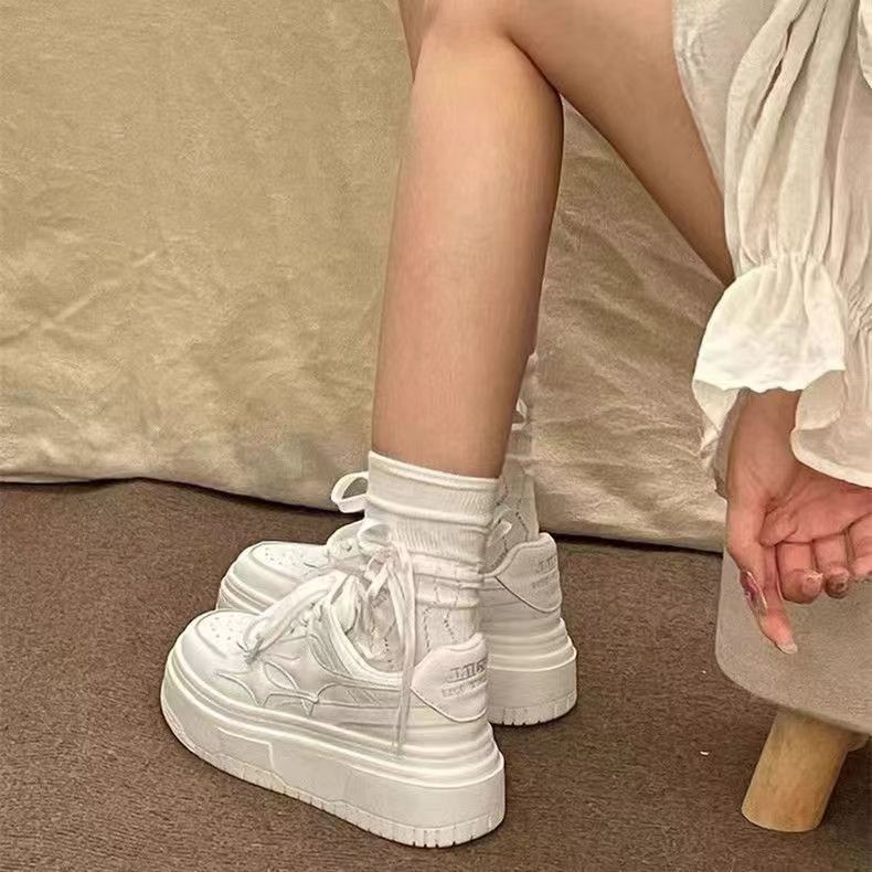 Damen Plateau Sneakers mit trendigem Overlays-Design und bequemer Dämpfung Drune