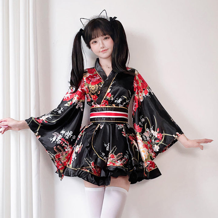 Damen Kimono Kleid mit einem verspielten Schnitt und floralen Akzenten Drune