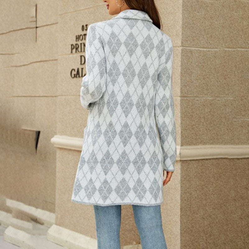 Drune | Geometrischer Strickmantel