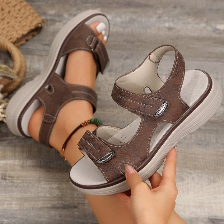 Damen Komfort-Sandalen mit dicker Profilsohle und verstellbaren Klettriemen Drune