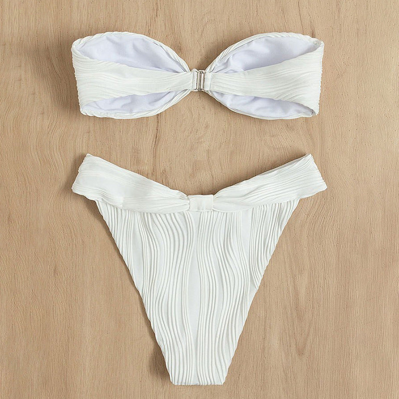 Damen Bandeau-Bikini mit strukturiertem Oberteil und hohem Beinausschnitt Drune