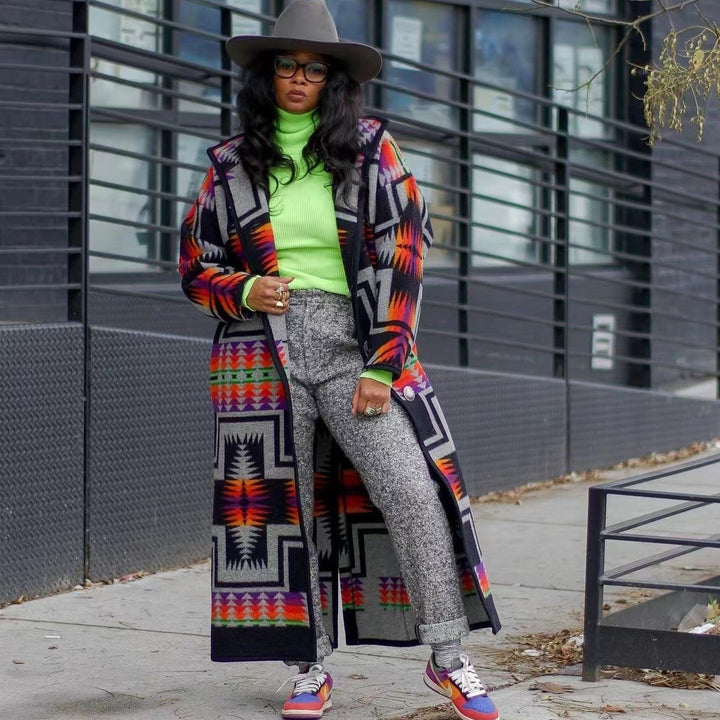 Damen Lange Strickjacke im bunten Ethno-Design und modernem Schnitt Drune