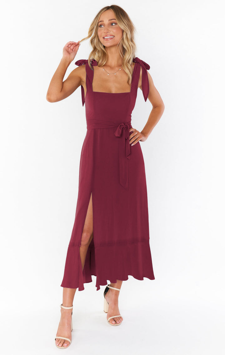 Damen Maxi-Kleid mit verspielten Trägern und elegantem Schlitz Drune