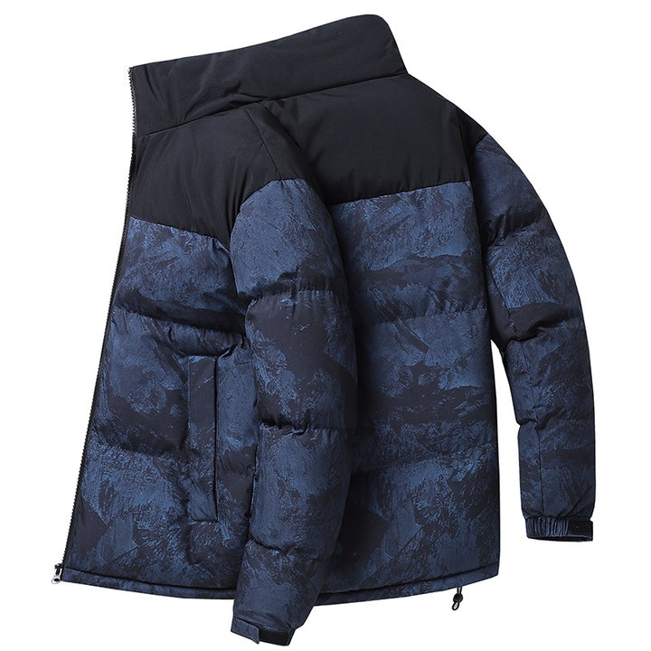 Herren Wattierte Steppjacke mit Camouflage‑Print, hohem Stehkragen & verstellbarem Saum Drune