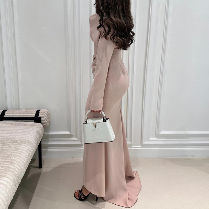 Damen Maxikleid mit elegantem Wickelausschnitt und figurbetonter Silhouette Drune