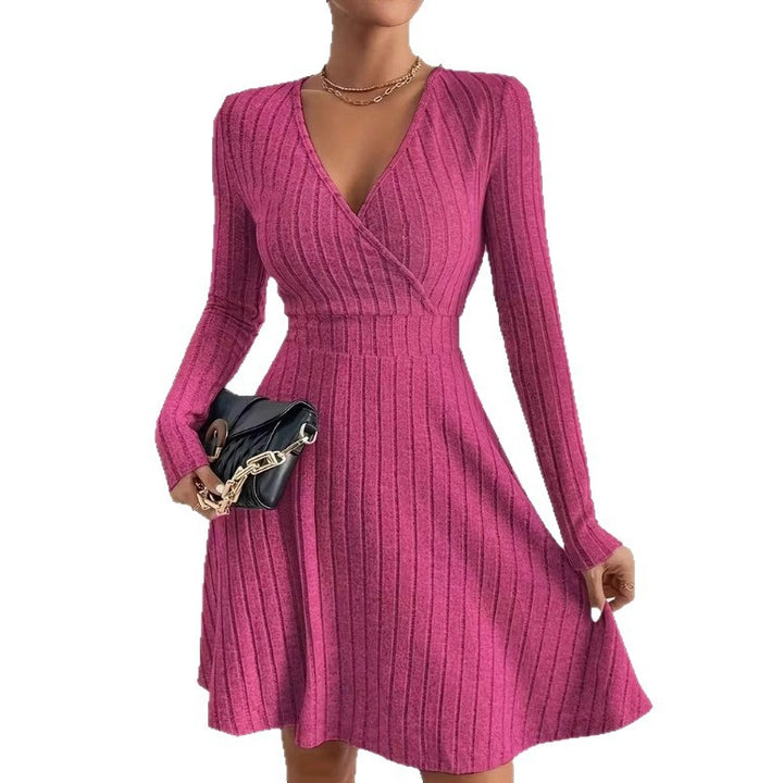 Damen Strickkleid mit Wickel-V-Ausschnitt, taillierter Bund und ausgestelltem A-Linien-Rock Drune