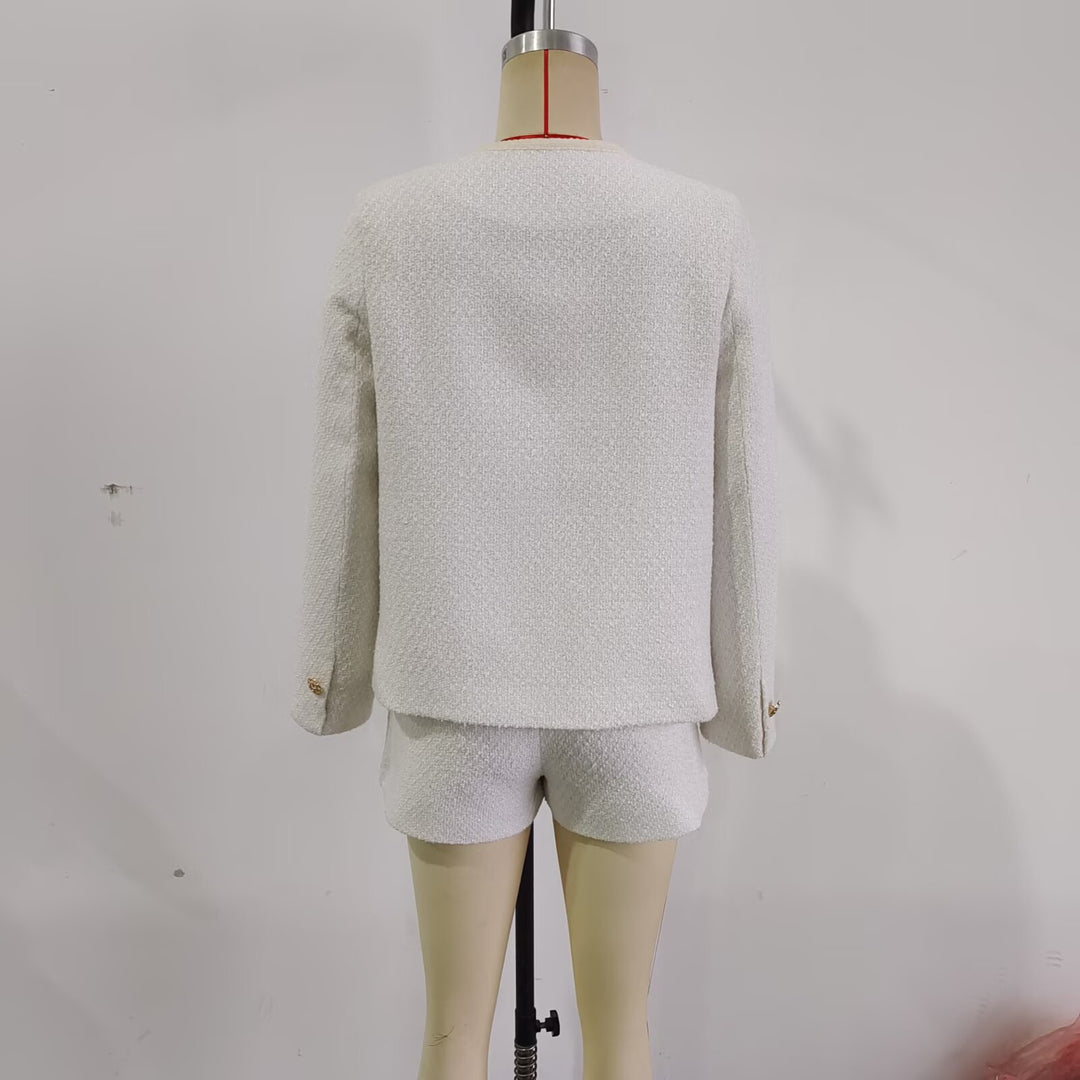 Damen nan elegante Bouclé-Jacke mit Rundhalsausschnitt, doppelter Zierknopfleiste und aufgesetzten Taschen Drune