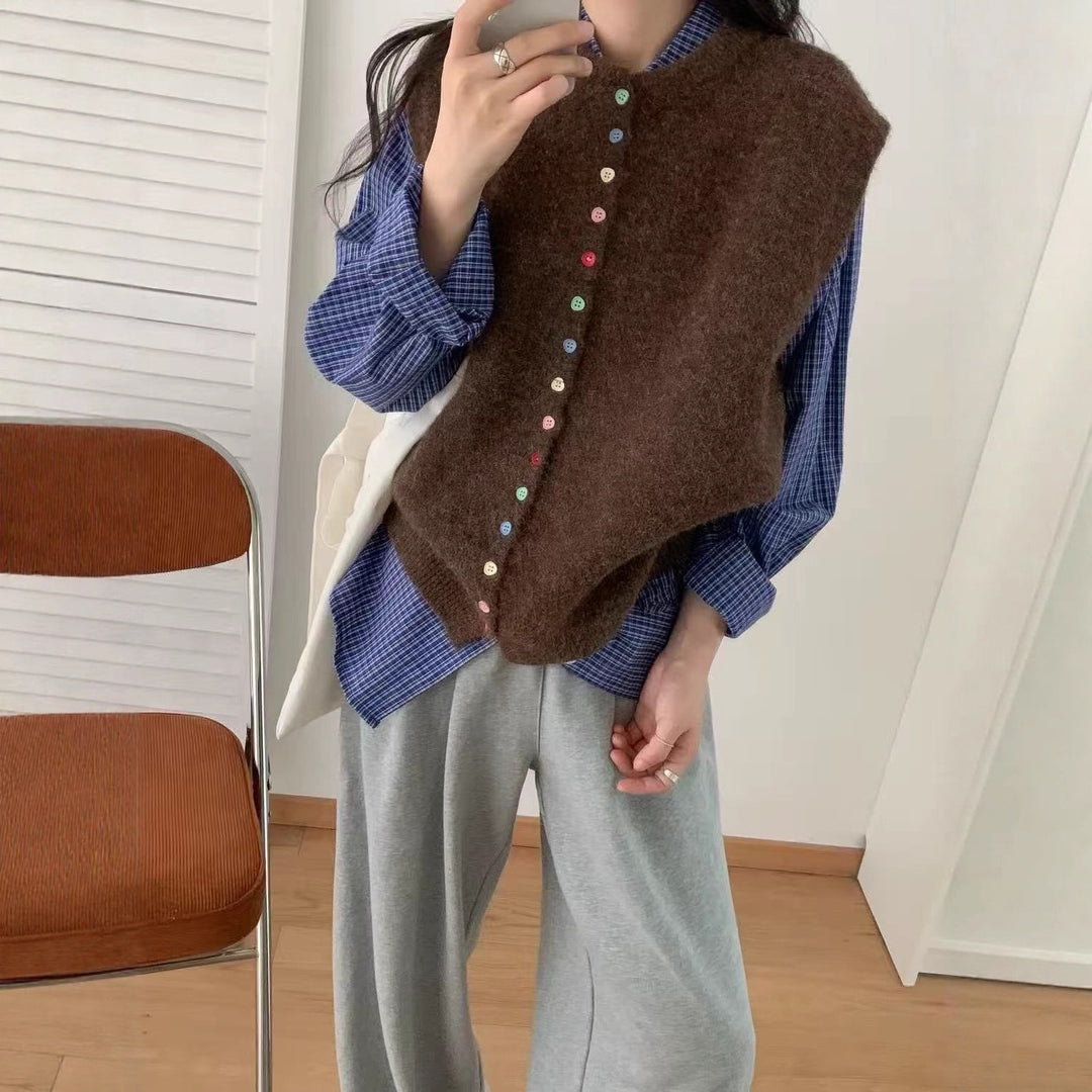 Damen Strickweste mit bunten Knopfdetails und modernem Schnitt Drune