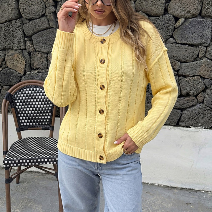 Damen Strickjacke mit Knopfdetails und feiner Rippstruktur Drune