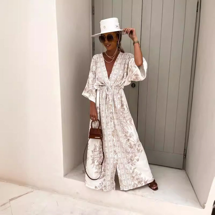 Damen luftiger Kaftan mit kunstvollem Blumenmuster und eleganten Details Drune