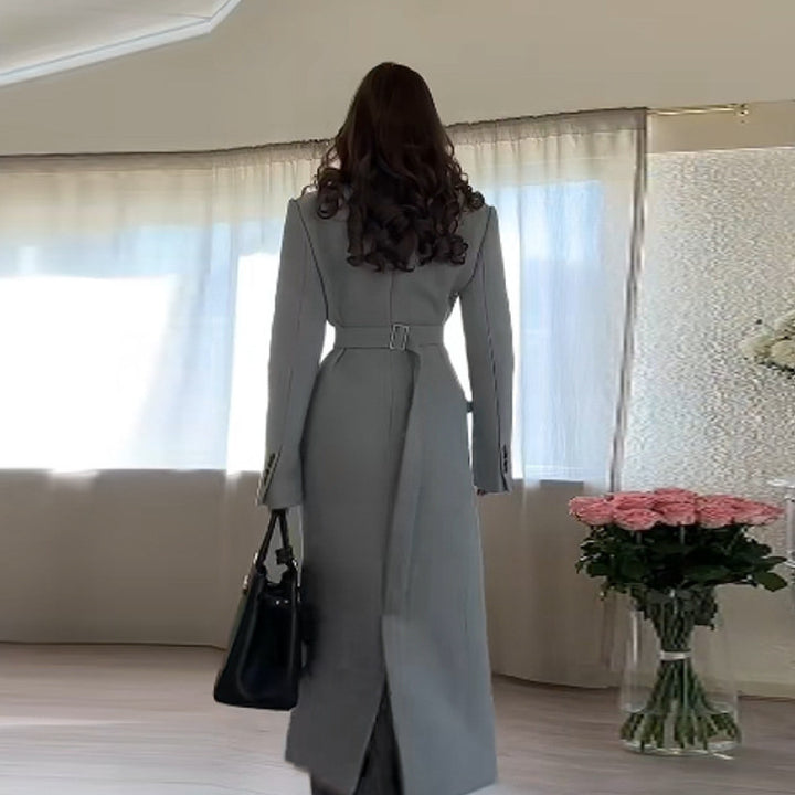Damen Longline-Mantel aus Wollmix mit figurnaher Silhouette, Reverskragen und durchgehender Knopfleiste Drune