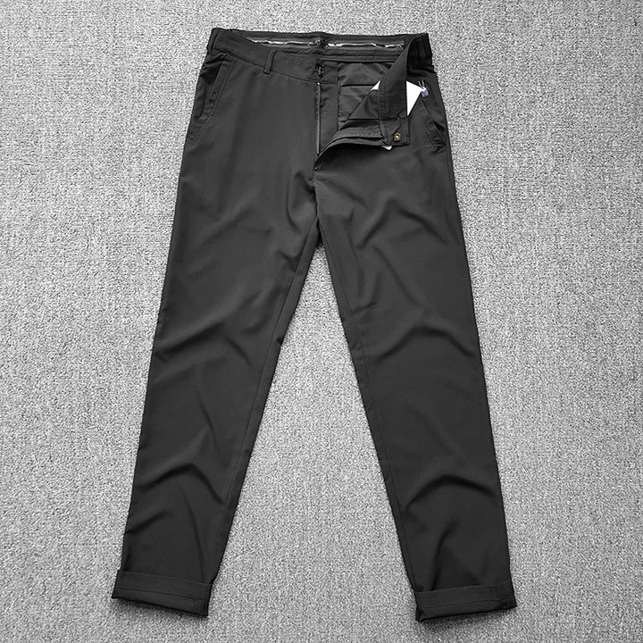 Herren Chinohose im schmalen Schnitt mit Stretch, Bügelfalte und schrägen Eingrifftaschen Drune