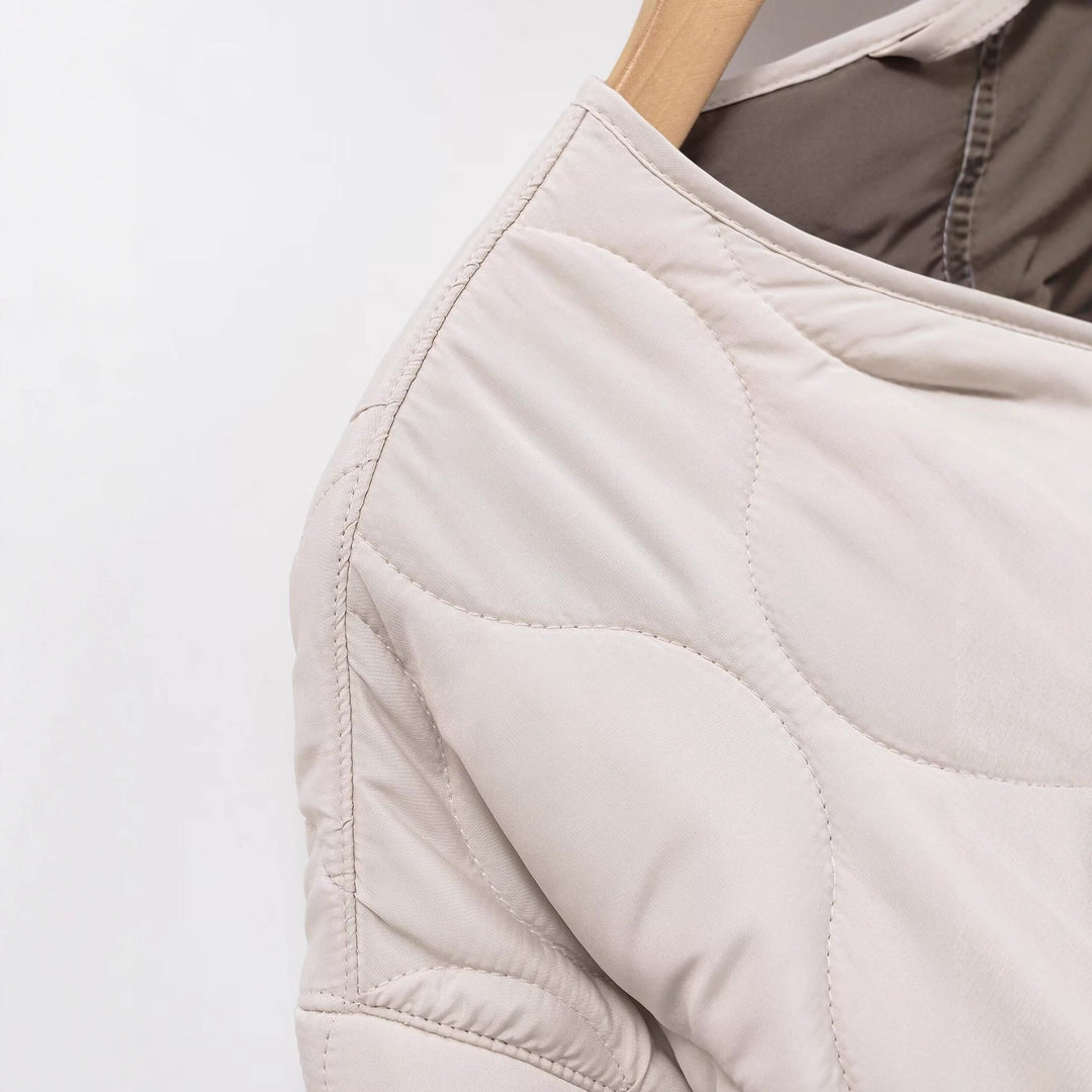 Damen gestepptes Übergangsjacke mit seitlichen Taschen und modernem Schnitt Drune