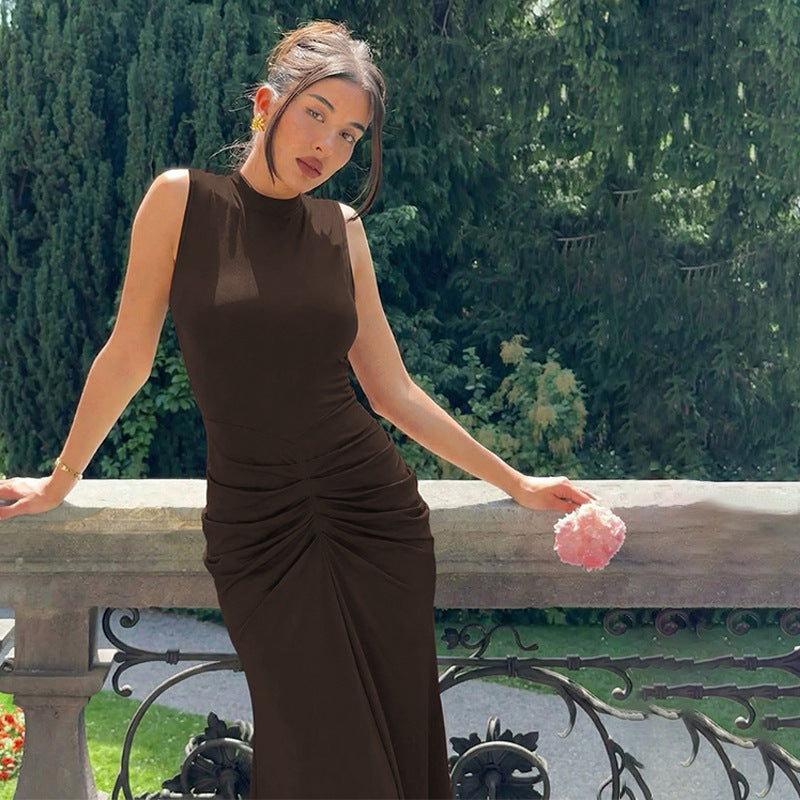 Damen Elegantes Maxikleid mit asymmetrischem Schnitt und hochgeschlossenem Design Drune