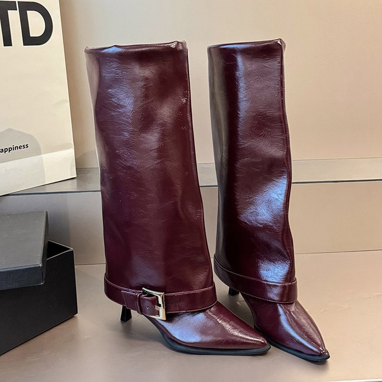 Damen Kniestiefel mit spitzer Zehenpartie, schlankem Schaft und dekorativer Schnallenapplikation Drune