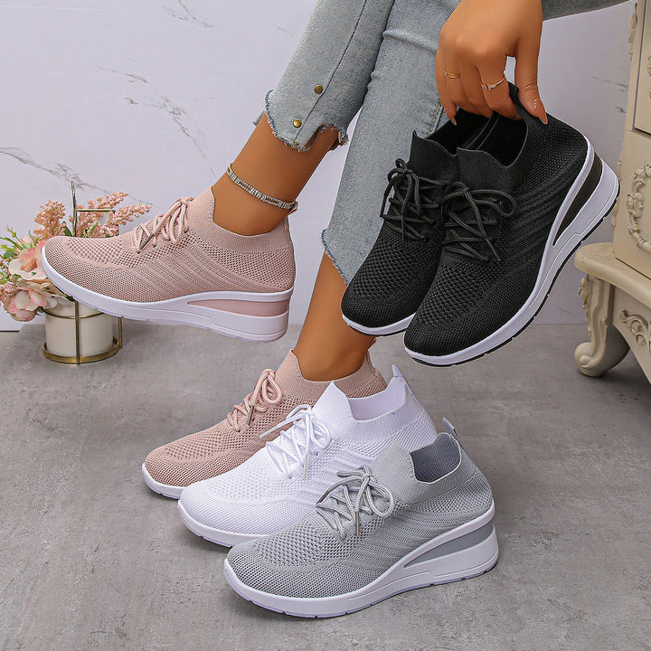 Damen Sportliche Wedge-Sneaker mit atmungsaktivem Mesh-Obermaterial und rutschfester Sohle Drune