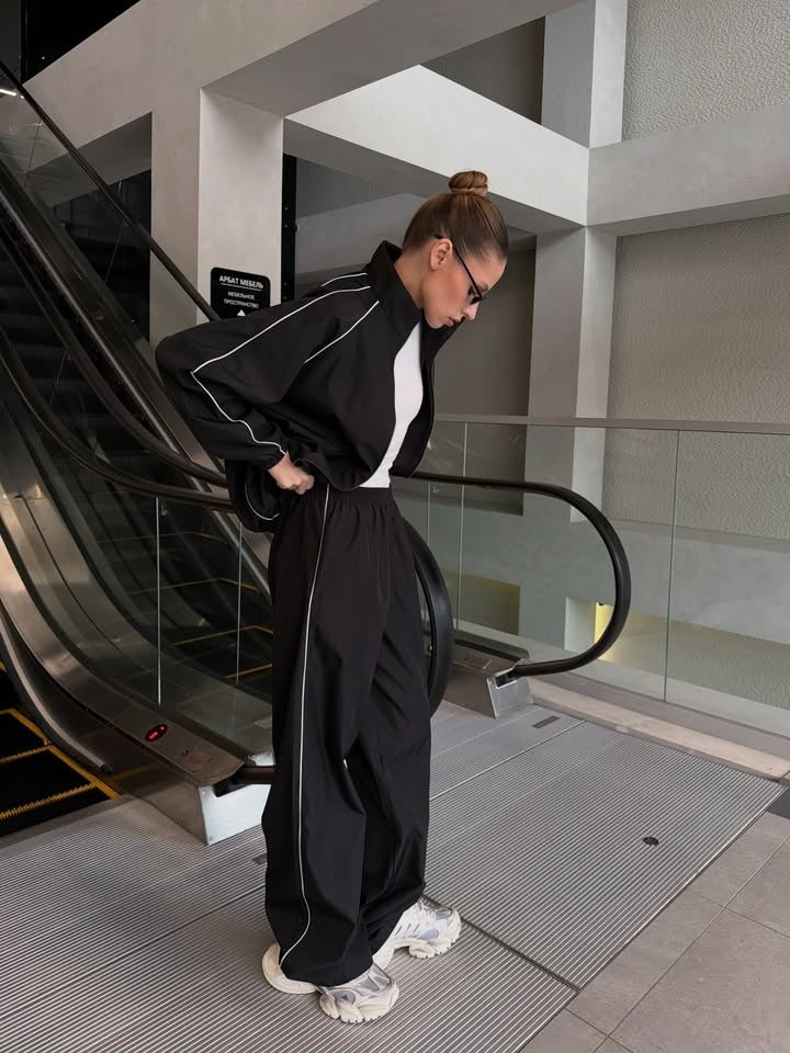 Damen Zweiteiliges Loungewear-Set mit Stehkragen-Zipjacke und weiter Bundfaltenhose Drune
