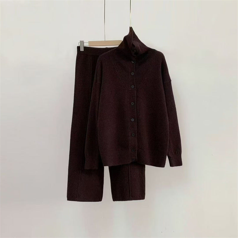 Damen Strickensemble mit hohem Kragen und knöpfbarem Design Drune