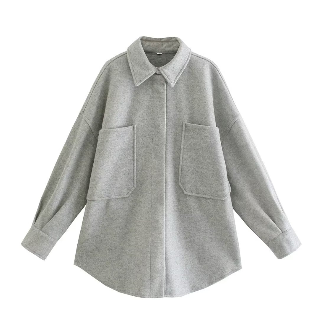 Damen nan kastige Hemdjacke im Oversize Cut mit großen aufgesetzten Taschen und abgerundetem Saum Drune
