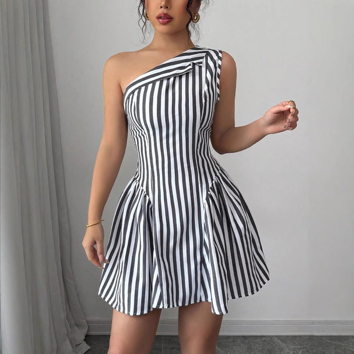 Damen Schulterfreies Streifen-Kleid mit eleganten Falten Drune