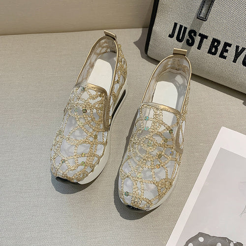 Damen Elegante Keil-Slipper mit transparentem Mesh, Paillettenstickerei und dämpfender Plateau-Sohle Drune