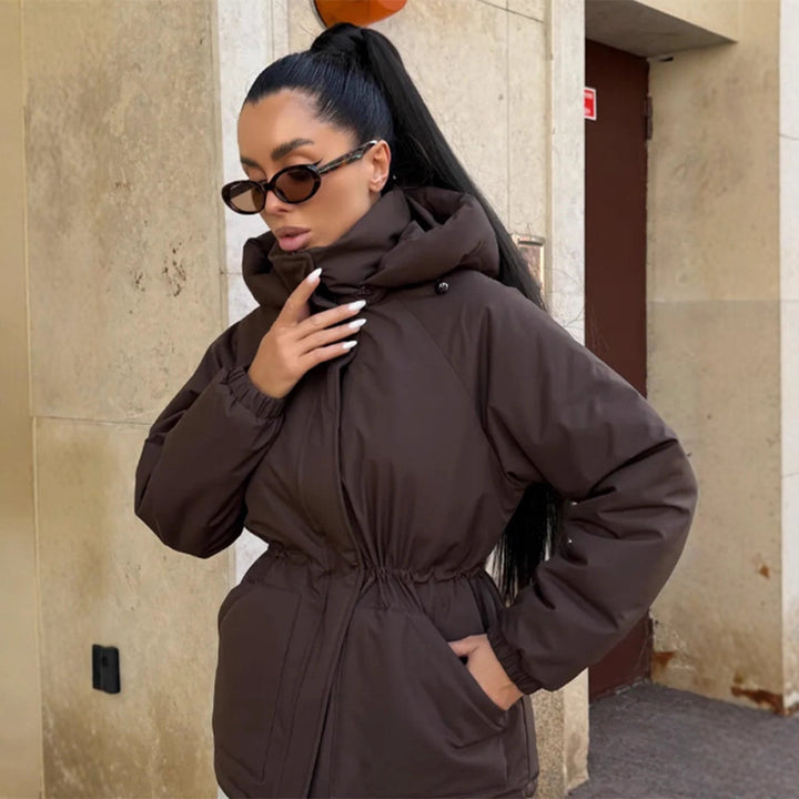 Damen Steppparka mit hohem Kragen, tailliertem Kordelzug und Kapuze Drune
