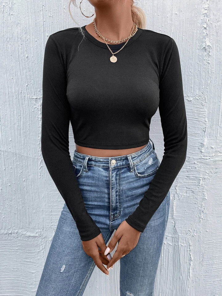 Damen figurnahes geripptes Crop-Longsleeve mit Rundhalsausschnitt und formstabiler Stretchfaser Drune