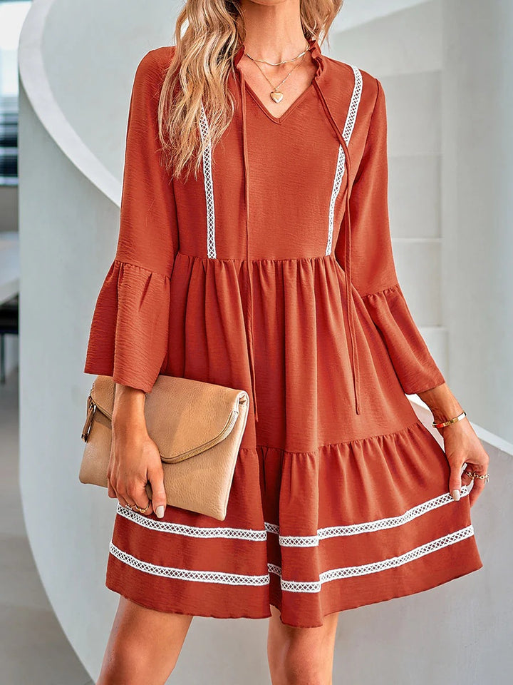 Damen Stufiges Tunika-Kleid mit V-Ausschnitt, Kordelzug und Glockenärmeln Drune