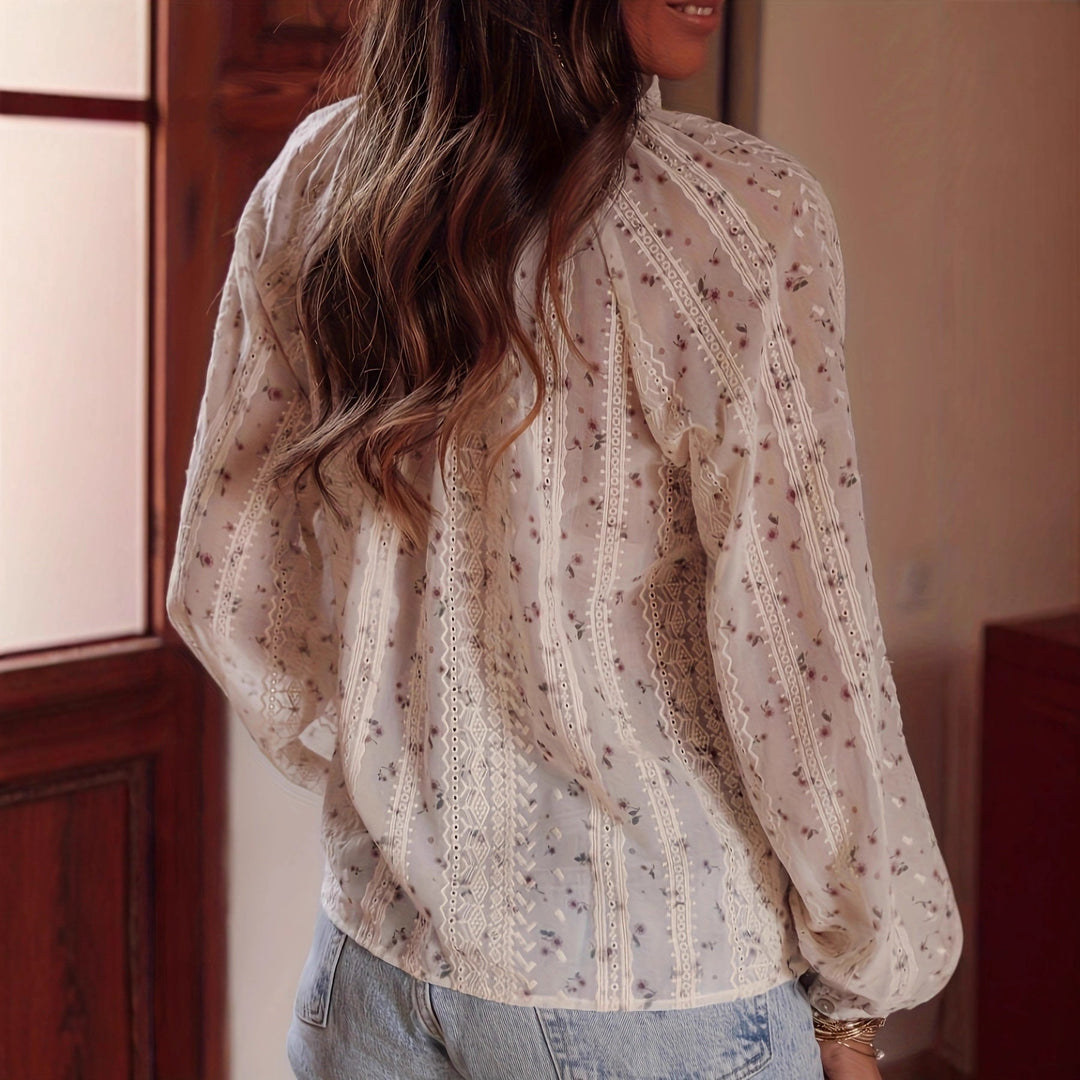 Damen Bluse mit feinen Spitzendetails und floralen Mustern Drune