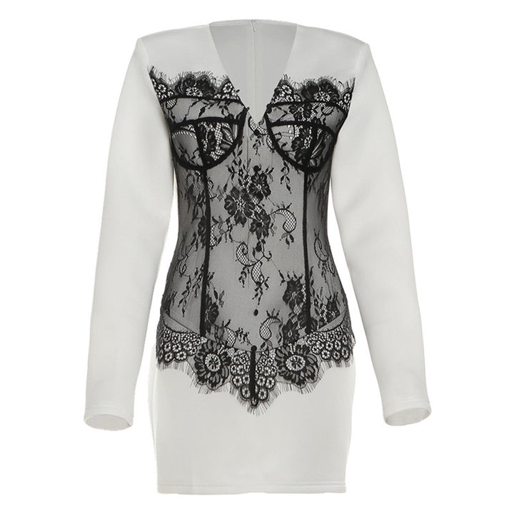 Damen Spitzenkleid mit raffiniertem Design und eleganten Details Drune