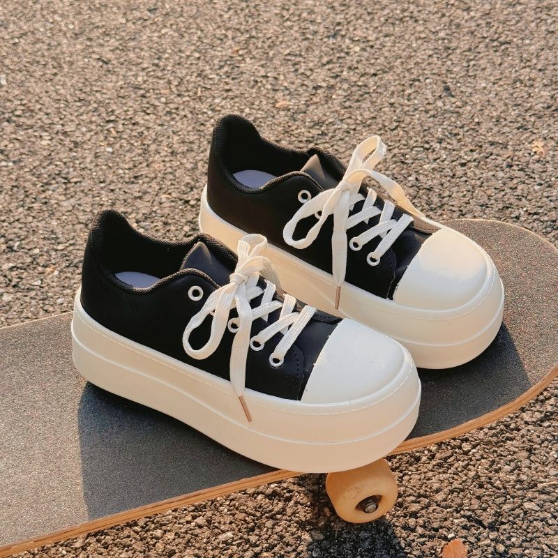 Damen Plateausneaker mit sportlicher Silhouette und modischem Schnürsystem Drune