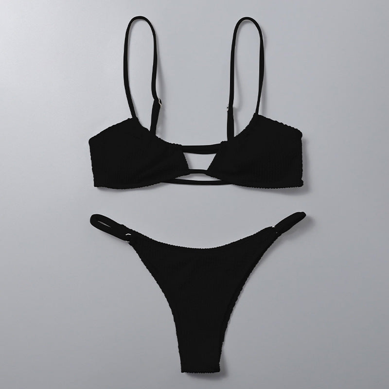 Damen Triangel-Bikini mit innovativem Schnitt und modischem Bindeband Drune