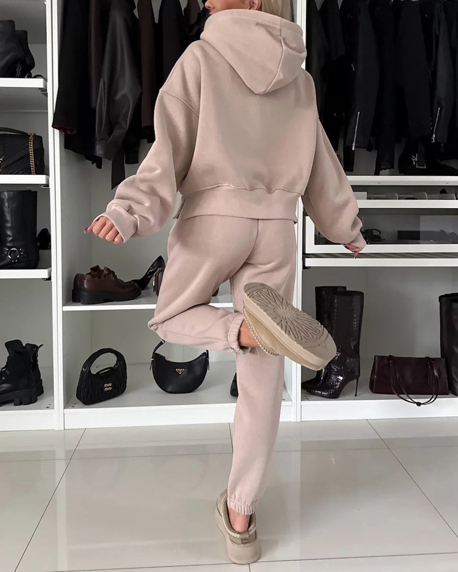 Drune | Run Kapuzenpullover und Cropped Hose Zwei Teile Satz