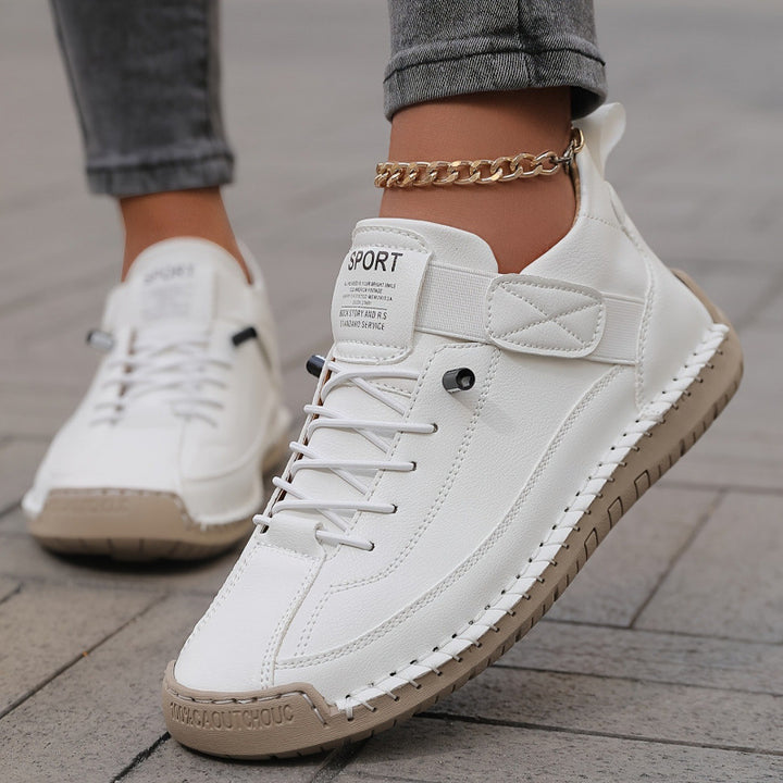 Herren Ledernachahmender Freizeit‑Sneaker mit Klettriemen, Mokassinnaht & profilierter Gummisohle Drune