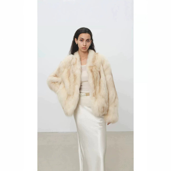 Damen Kurzmantel aus hochflorigem Kunstpelz mit tailliertem Boxy-Schnitt und voluminösem Schalkragen Drune